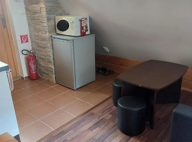 Pod Jaskynou Κάμπινγκ *