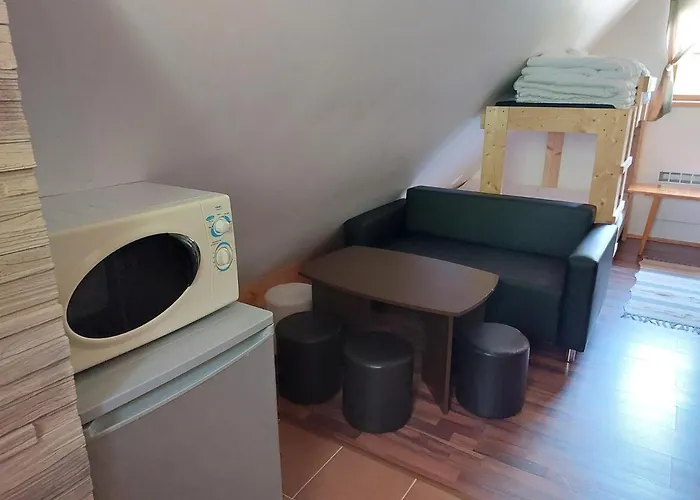 Pod Jaskynou Кемпинг *